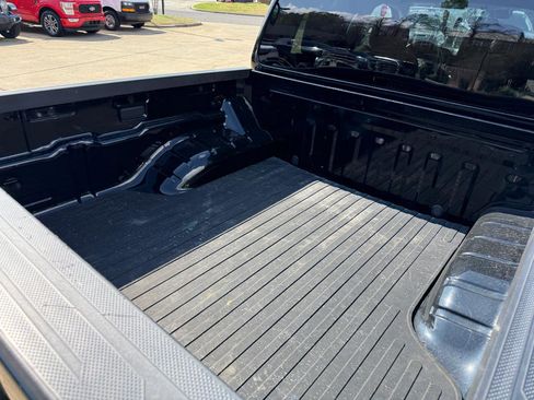 Used 2022 Nissan Frontier S w/ Technology Package image 5