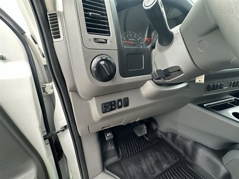 Used 2019 Nissan NV 3500 SL w/ Navigation Package RWD image 35