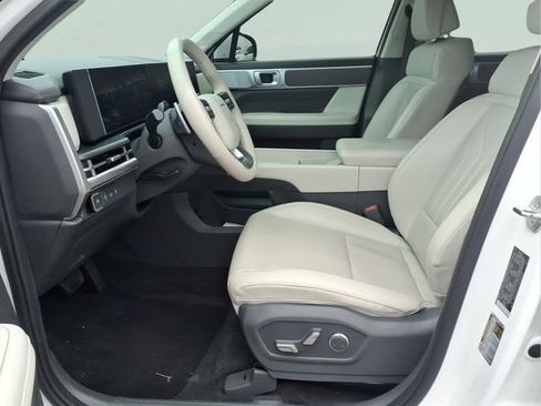 Used 2025 Hyundai Santa Fe SEL AWD/4WD image 20