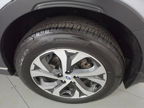 Used 2020 Subaru Outback Limited XT w/ Popular Package #2 AWD/4WD image 10