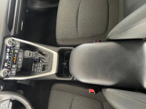 Used 2024 Toyota RAV4 XLE image 39