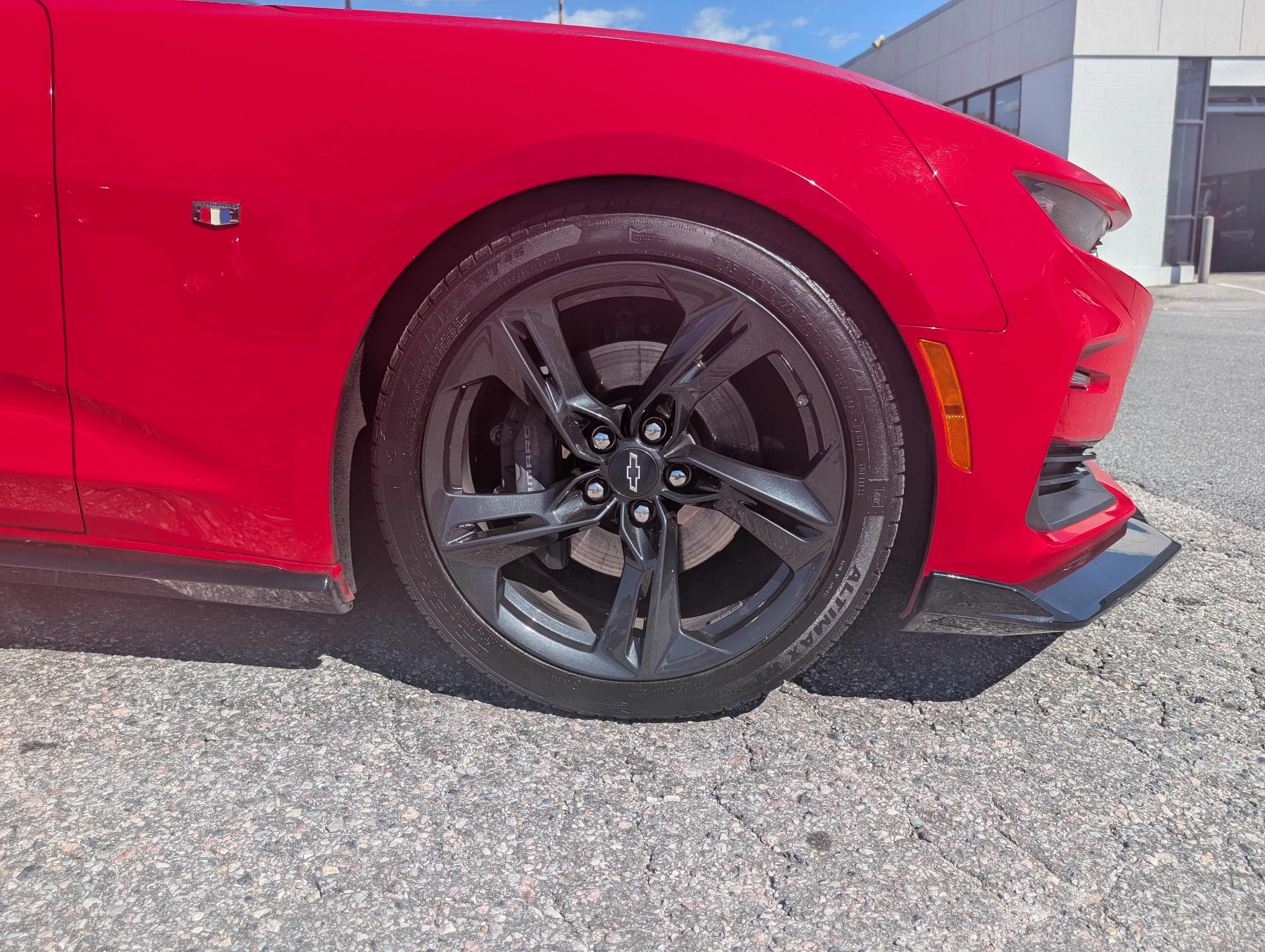 Used 2020 Chevrolet Camaro SS RWD image 11