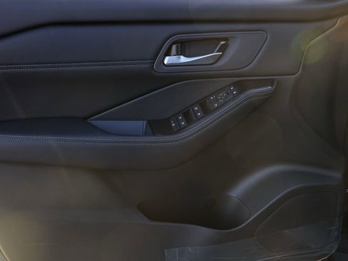 New 2026 Nissan Rogue SV image 24