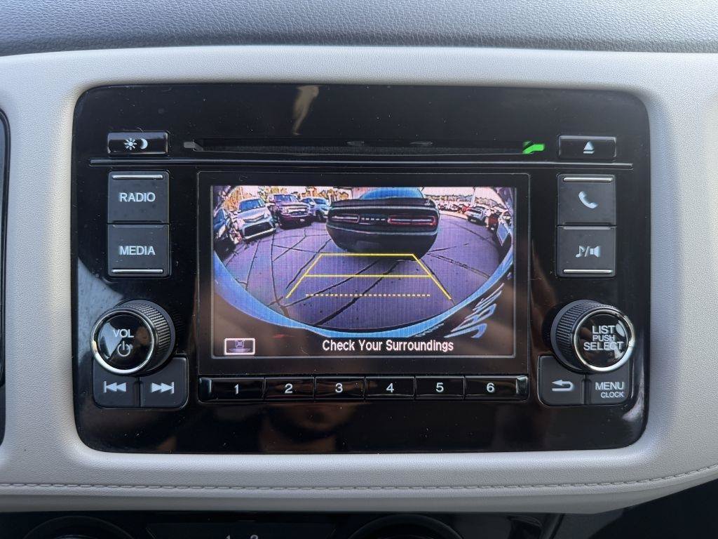 Used 2022 Honda HR-V LX image 16