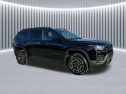 New 2026 Jeep Cherokee Laredo image 2
