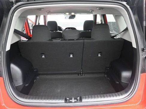 Used 2020 Kia Soul GT-Line FWD image 2
