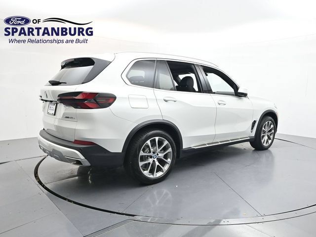 Used 2025 BMW X5 xDrive50e AWD/4WD image 7