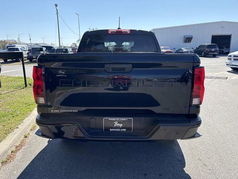 Used 2024 Chevrolet Colorado W/T image 4