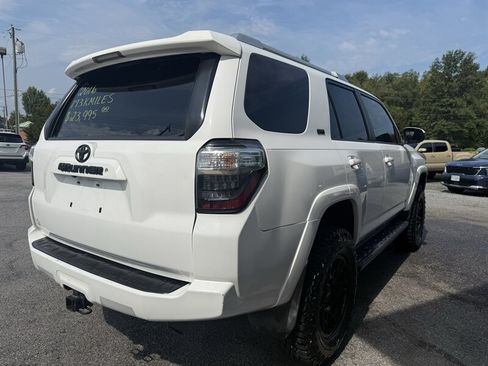 Used 2016 Toyota 4Runner SR5 AWD/4WD image 7