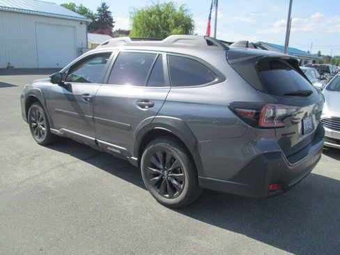 Used 2024 Subaru Outback Onyx Edition AWD/4WD image 3