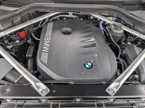 New 2026 BMW X5 xDrive40i w/ M Sport Package image 18