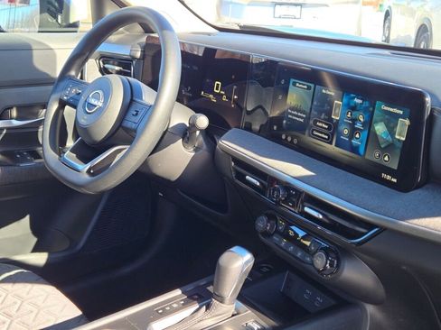 New 2026 Nissan Kicks SV w/ SV Premium Package AWD/4WD image 8
