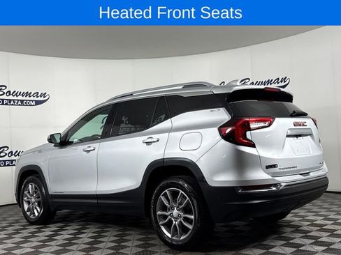 Used 2022 GMC Terrain SLT image 8
