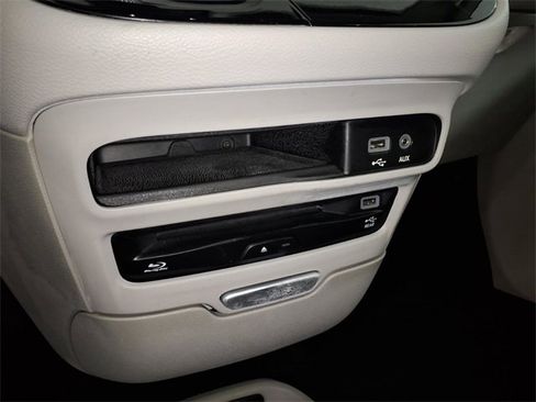 Used 2017 Chrysler Pacifica Touring-L Plus image 26