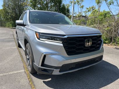 Used 2025 Honda Pilot Touring