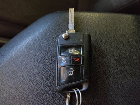 Used 2020 Volkswagen Jetta S w/ Driver Assistance Package FWD image 32