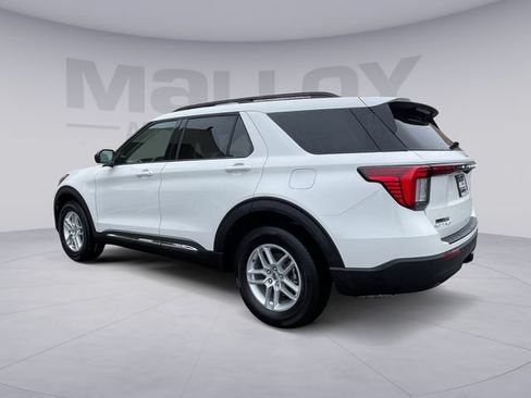 Certified 2025 Ford Explorer Active AWD/4WD image 3