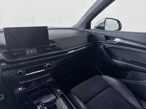 Certified 2022 Audi SQ5 Premium w/ Convenience Package AWD/4WD image 22
