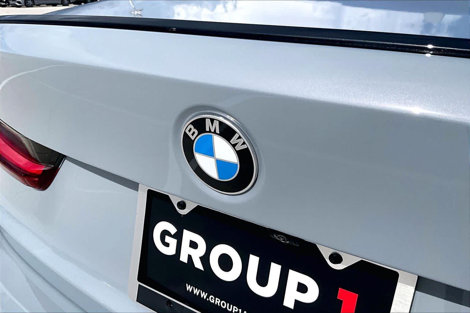Used 2026 BMW 330i Sedan w/ M Sport Package RWD image 29