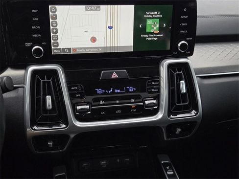 Certified 2023 Kia Sorento SX image 23
