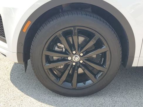 Certified 2024 Jaguar E-PACE R-Dynamic SE AWD/4WD image 11
