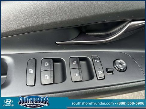 Certified 2023 Hyundai Elantra N Line image 18