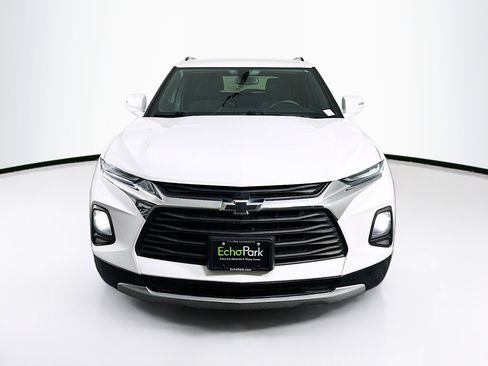 Used 2019 Chevrolet Blazer LT image 2