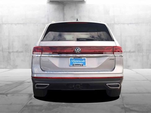 New 2026 Volkswagen Atlas SE image 6