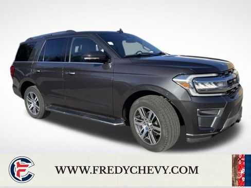 Used 2023 Ford Expedition Limited AWD/4WD image 7
