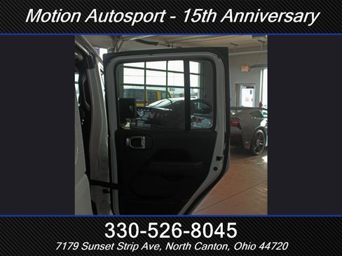 Used 2022 Jeep Wrangler Unlimited Sahara image 45