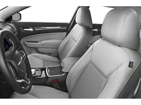 Used 2021 Chrysler 300 Touring w/ Sport Appearance Package image 6