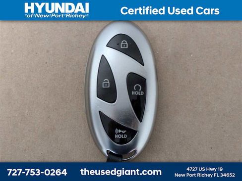 Certified 2024 Hyundai Elantra SEL image 30