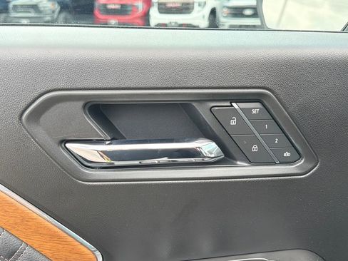 New 2026 GMC Canyon Denali AWD/4WD image 16