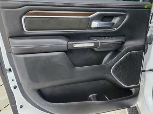 Used 2021 RAM 1500 Laramie AWD/4WD image 34