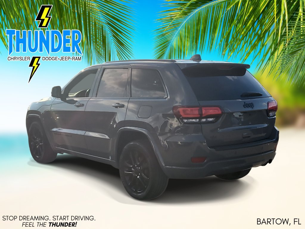 Used 2021 Jeep Grand Cherokee Laredo X RWD image 3