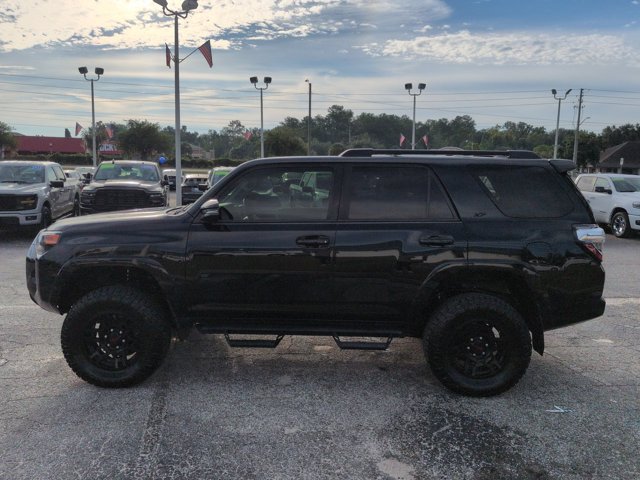 Used 2022 Toyota 4Runner SR5 Premium w/ Moonroof Package AWD/4WD image 6