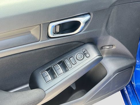 Used 2023 Honda Civic Sport image 17