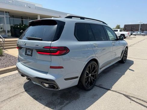 Used 2026 BMW X7 xDrive40i w/ M Sport Package AWD/4WD image 4