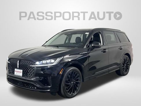 Used 2025 Lincoln Aviator Reserve w/ Equipment Group 201A image 1