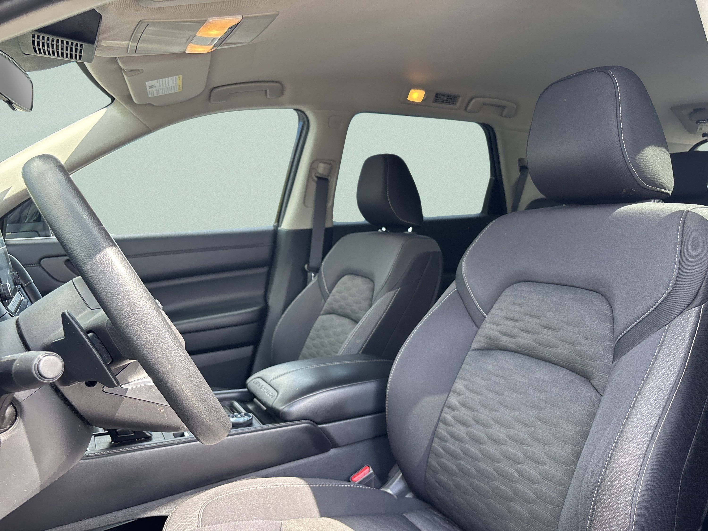 Used 2023 Nissan Pathfinder S AWD/4WD image 12
