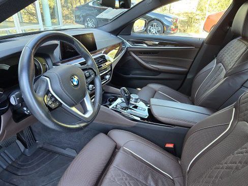 Used 2019 BMW 540i image 13