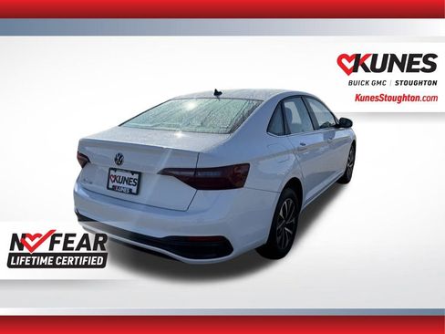 Used 2024 Volkswagen Jetta S image 10