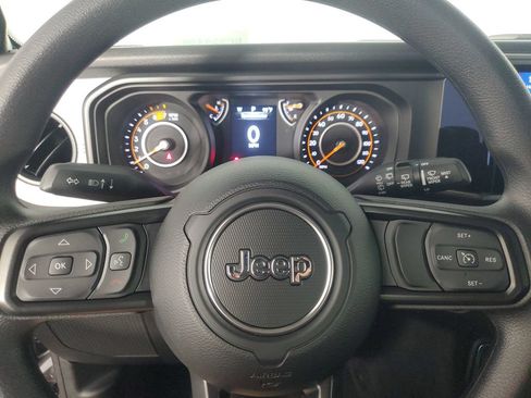 Used 2026 Jeep Wrangler Unlimited Sport AWD/4WD image 22