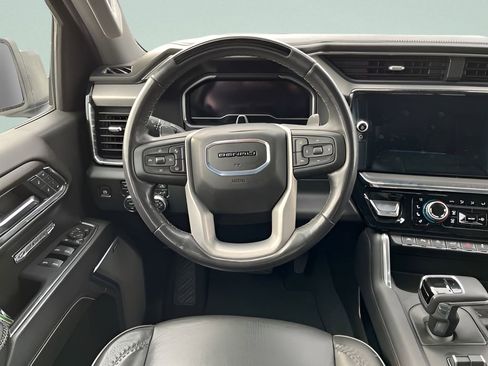 Used 2024 GMC Sierra 1500 Denali AWD/4WD image 16