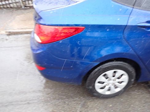 Used 2015 Hyundai Accent GLS image 11