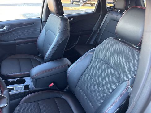 Certified 2024 Ford Escape ST-Line w/ Tech Pack #1 image 23