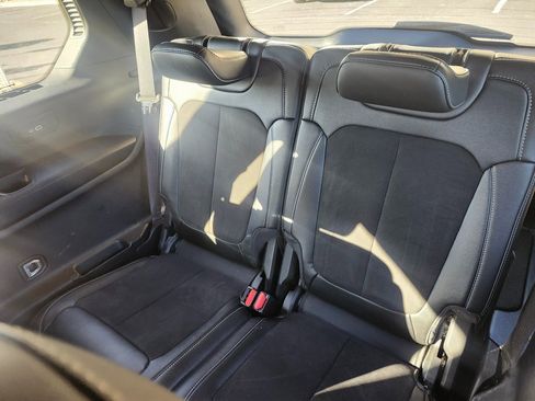 Used 2023 Jeep Grand Cherokee L Laredo image 8