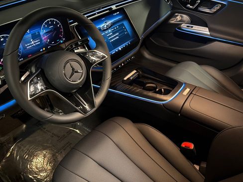 New 2027 Mercedes-Benz E 350 Sedan image 9