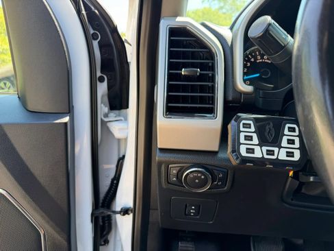 Used 2017 Ford F150 Lariat AWD/4WD image 19