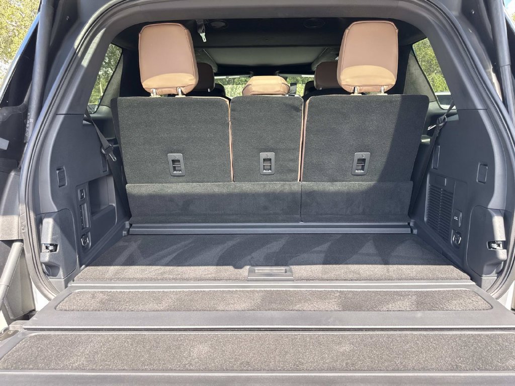New 2027 Lincoln Navigator Black Label AWD/4WD image 11